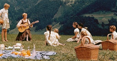 Is “The Sound of Music” a Christmas Movie? A Detailed Analysis